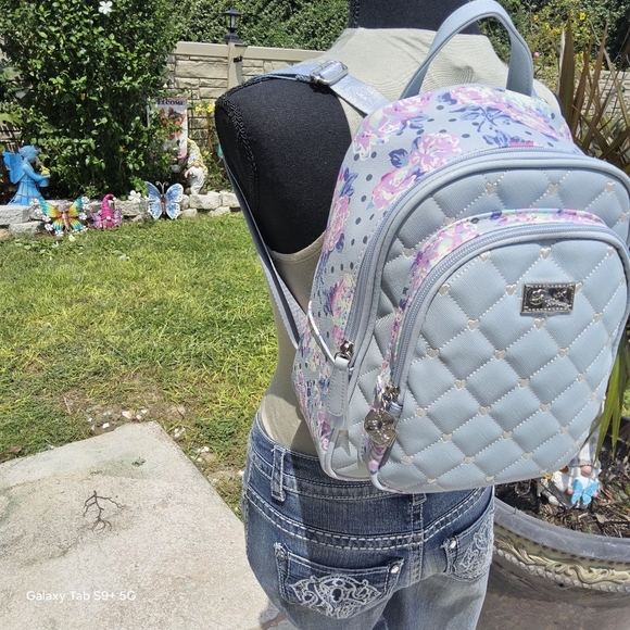 BETSEY JOHNSON BLUE/GREY FLORAL LUV BETSEY BACKPACK - Picture 3 of 4